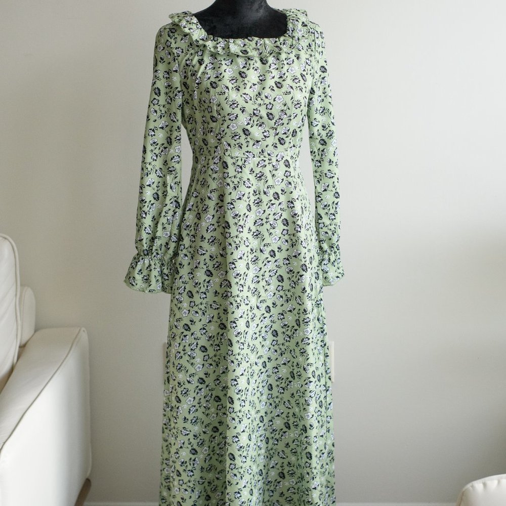 maxi floral green dress.